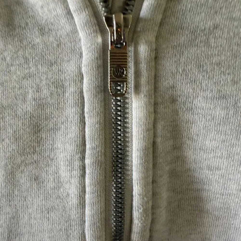 Lululemon Scuba Half Zip Hoodie in light gray.  XS/s